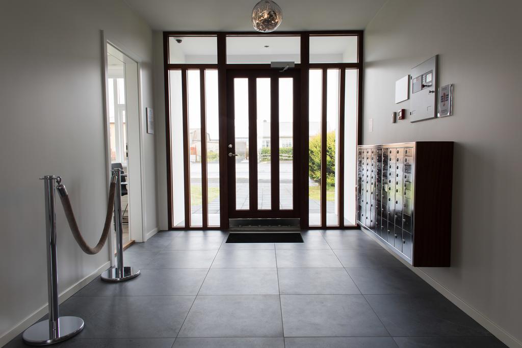 Graystone Guesthouse Sandgerthi Екстер'єр фото