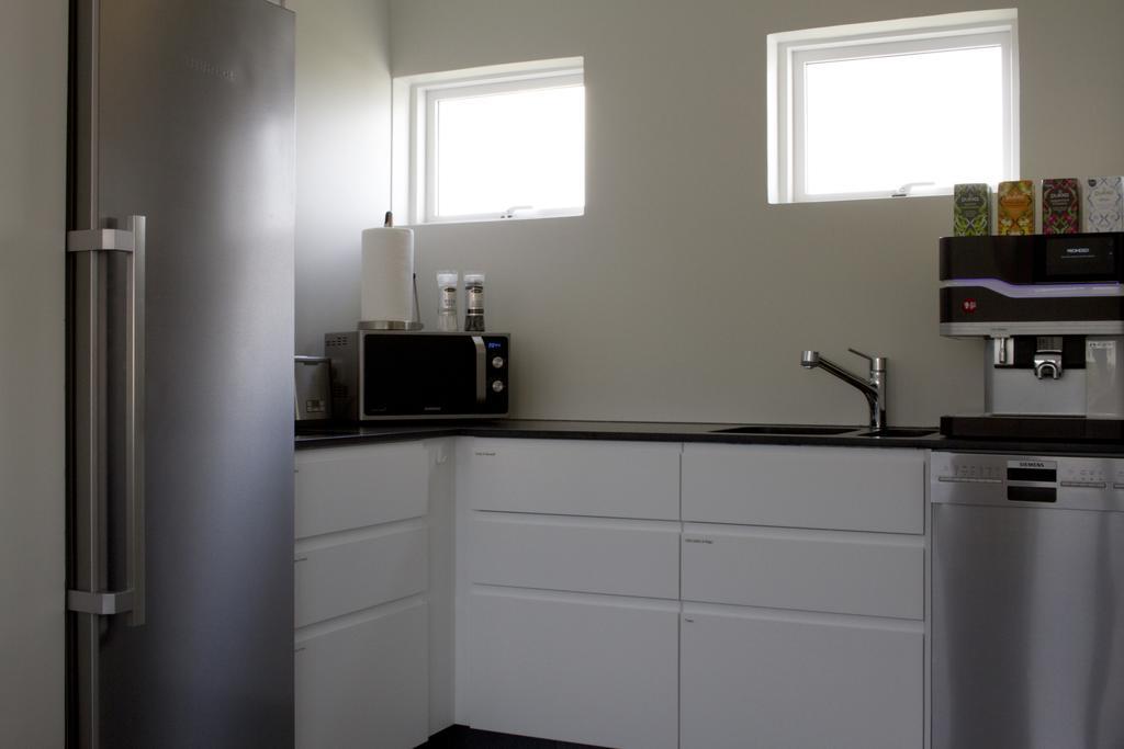 Graystone Guesthouse Sandgerthi Екстер'єр фото